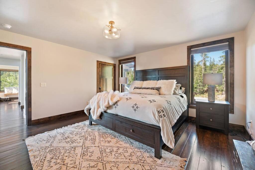 Altitude Adjustment- Panoramic Views, Sleeps 12 Lead Exterior foto